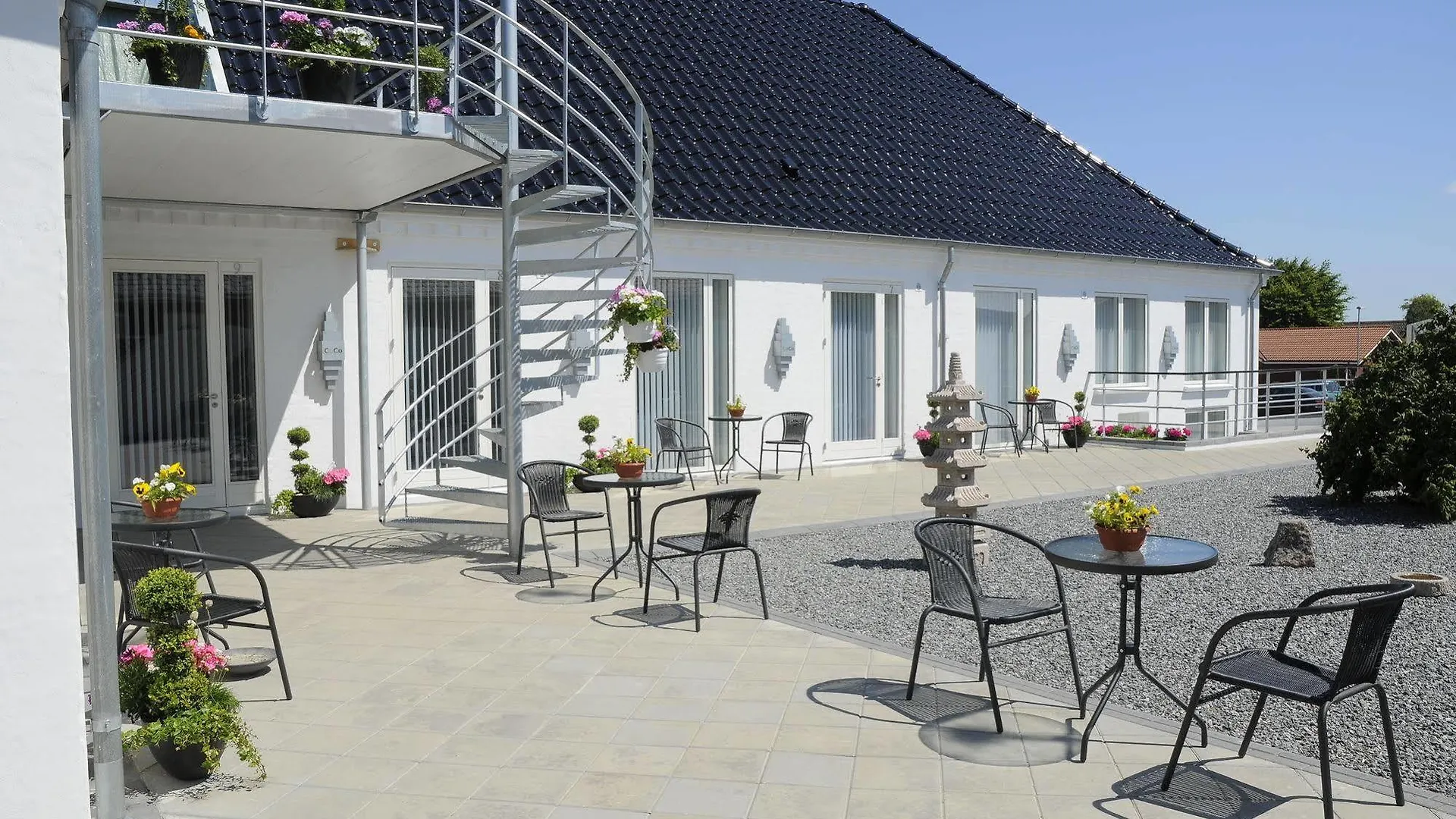 Hotel Coco Aps Esbjerg 3*,